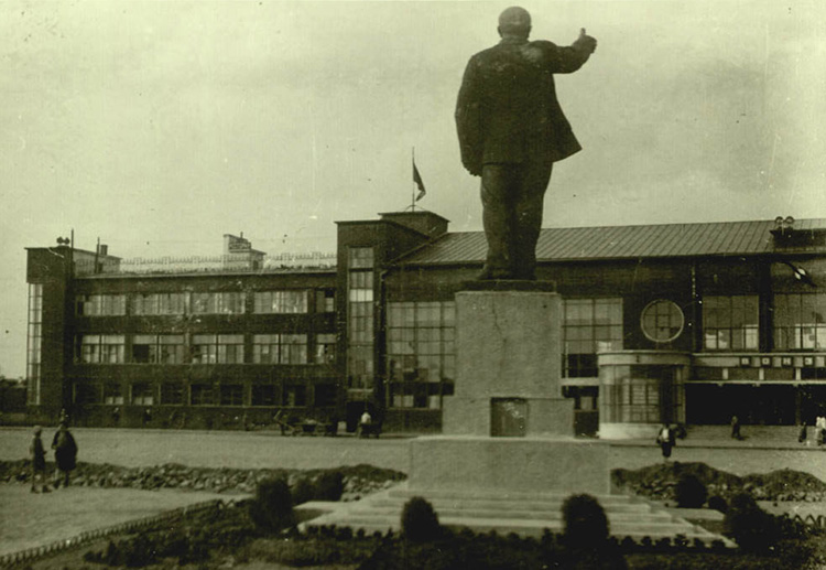 Железнодорожный вокзал в Иванове